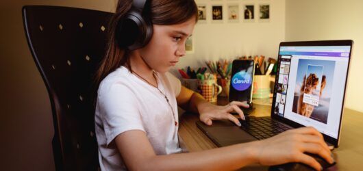 High school online EUA flexível: diploma em casa
